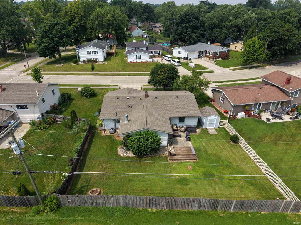 Photo of 1621 Saint Louis Avenue, Fort Wayne, IN 46819 (MLS # 202630311)