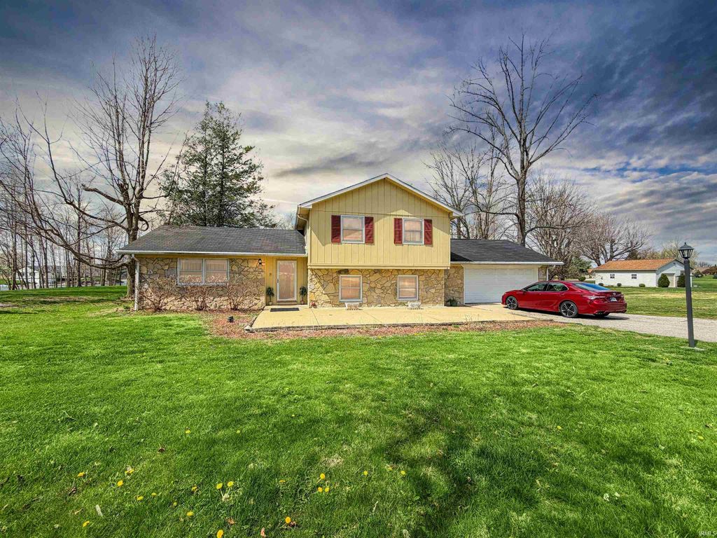Photo of 4556 N Wildwood Drive, Frankfort, IN 46041 (MLS # 202611810)