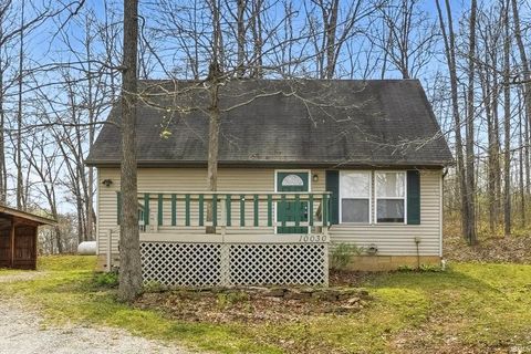 Photo of 10030 E Dobson Road, Bloomfield, IN 47424 (MLS # 202612726)