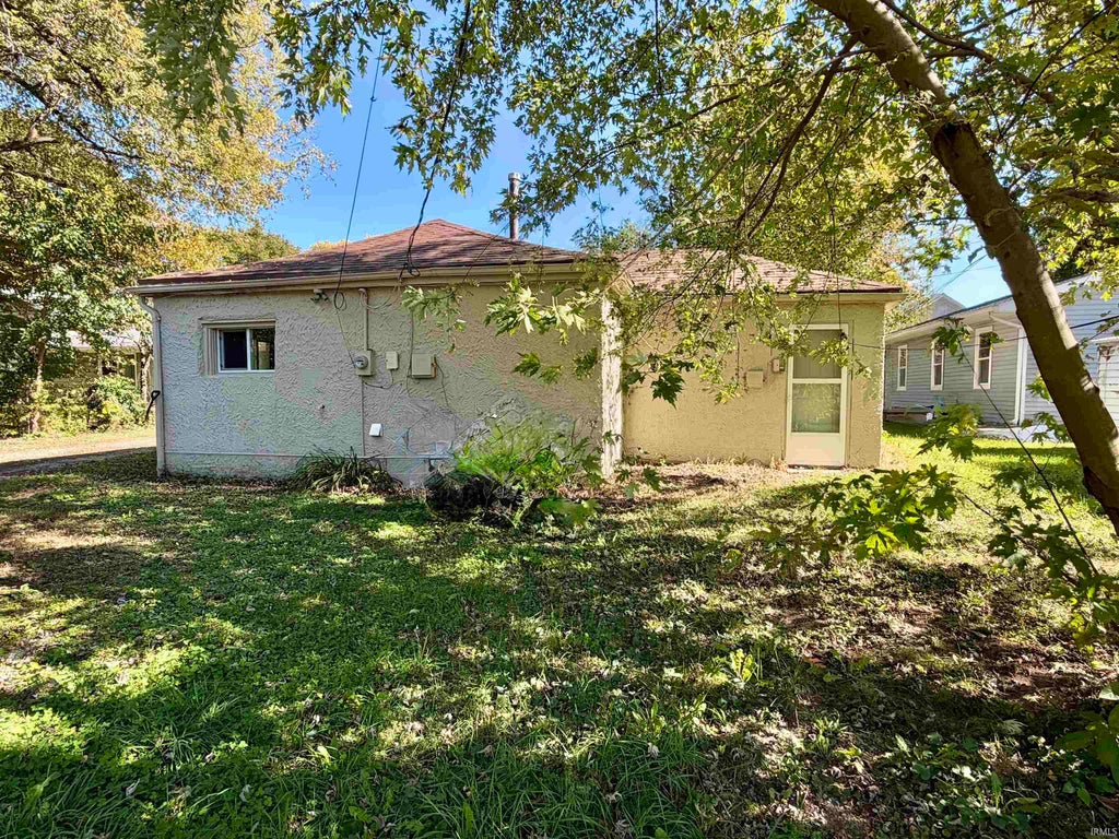 Photo of 718 1/2 N Mill Street, North Manchester, IN 46962 (MLS # 202644001)