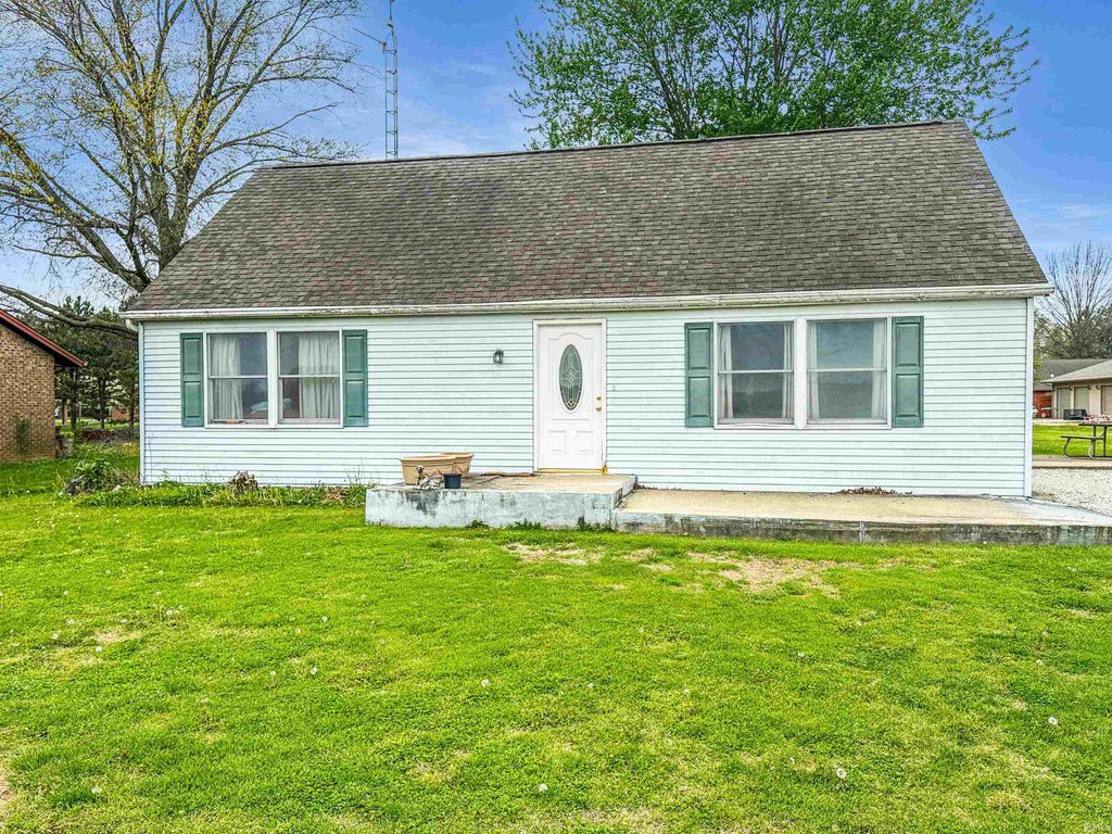 Photo of 2423 N 440 W, Jasper, IN 47546 (MLS # 202612837)