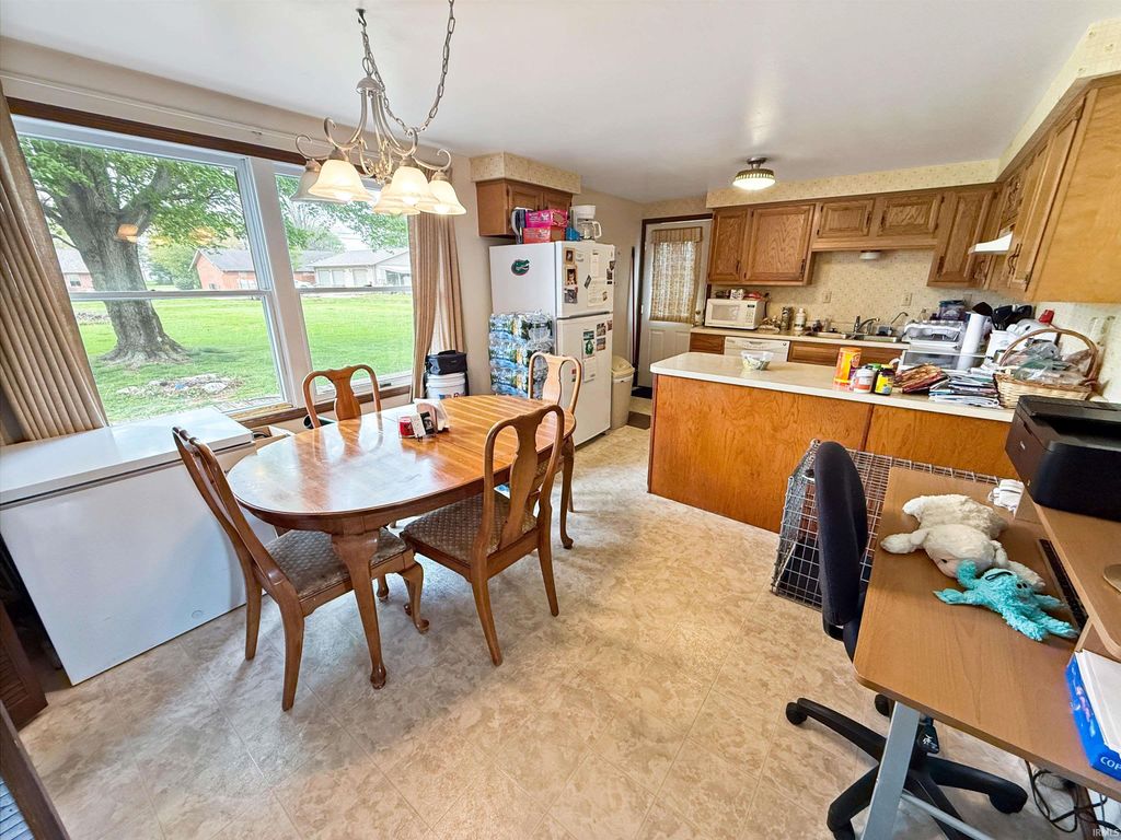 Photo of 2423 N 440 W, Jasper, IN 47546 (MLS # 202612837)