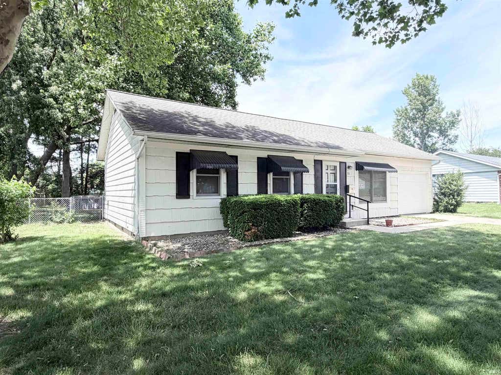 Photo of 311 Hope Boulevard, Bremen, IN 46506 (MLS # 202621399)