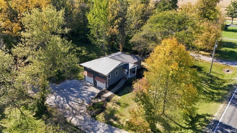 Tiny photo for 605 E St Rd 124 Highway, Wabash, IN 46992 (MLS # 202643610)