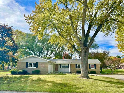 Tiny photo for 12324 S Payton Street, Galveston, IN 46932 (MLS # 202544046)