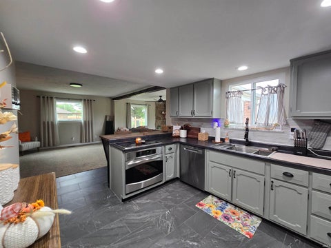 Tiny photo for 4179 E 400 SOUTH, Kokomo, IN 46902 (MLS # 202642928)