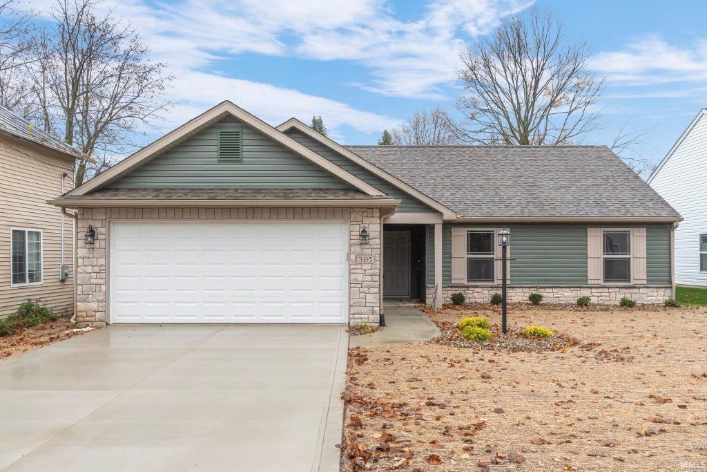 Photo of 305 E Toledo Street, Fremont, IN 46737 (MLS # 202640036)