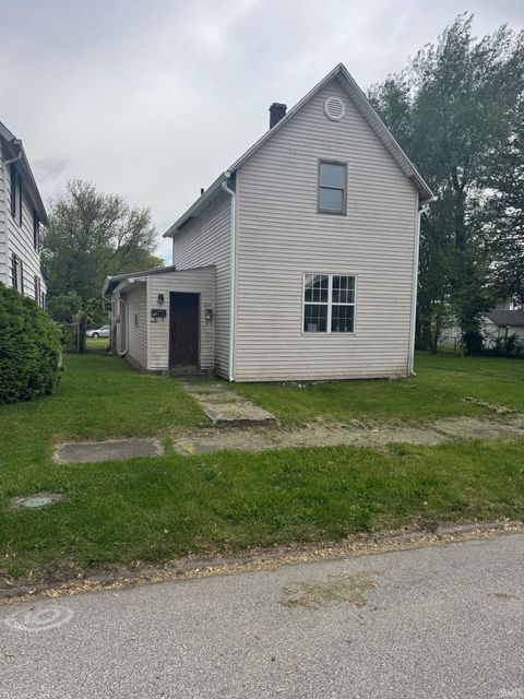 Photo of 309 Loveland Avenue, Peru, IN 46970 (MLS # 202517374)