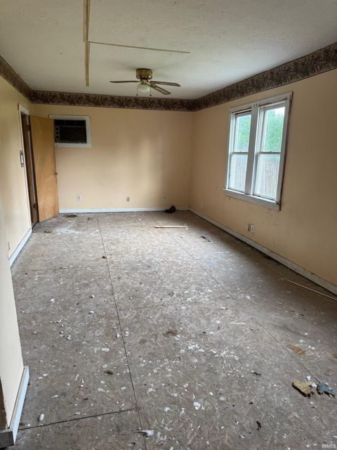 Tiny photo for 309 Loveland Avenue, Peru, IN 46970 (MLS # 202517374)