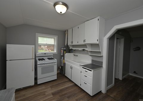 Tiny photo for 319 W 13Th Street, Winamac, IN 46996 (MLS # 202622589)