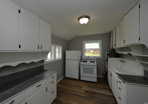 Tiny photo for 319 W 13Th Street, Winamac, IN 46996 (MLS # 202622589)