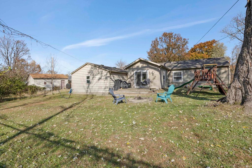 Photo of 3024 Tremont Road, Evansville, IN 47710 (MLS # 202546246)