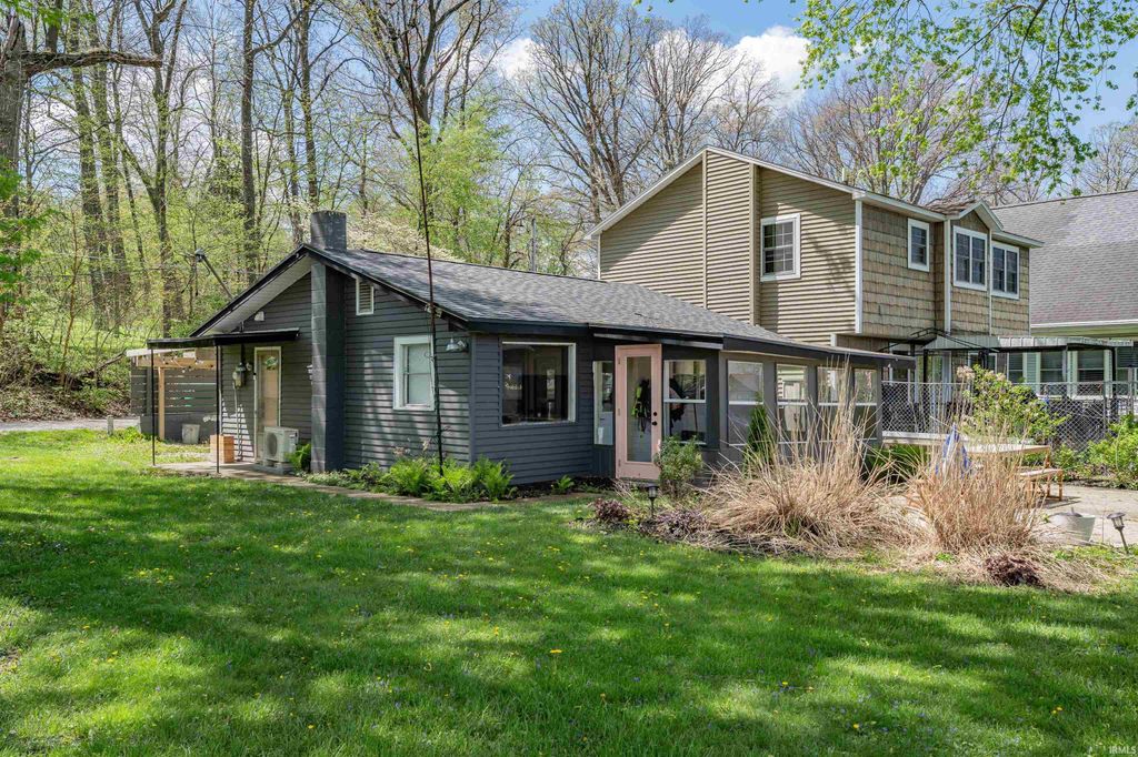 Photo of 218 Ems B60 Lane, Warsaw, IN 46582 (MLS # 202615097)