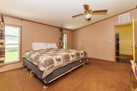 Tiny photo for 2070 W 200 S Road, Hartford City, IN 47348 (MLS # 202621908)