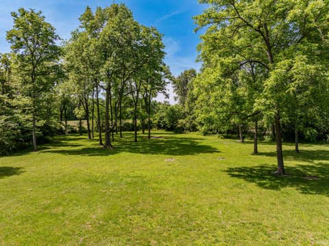 Tiny photo for 2070 W 200 S Road, Hartford City, IN 47348 (MLS # 202621908)