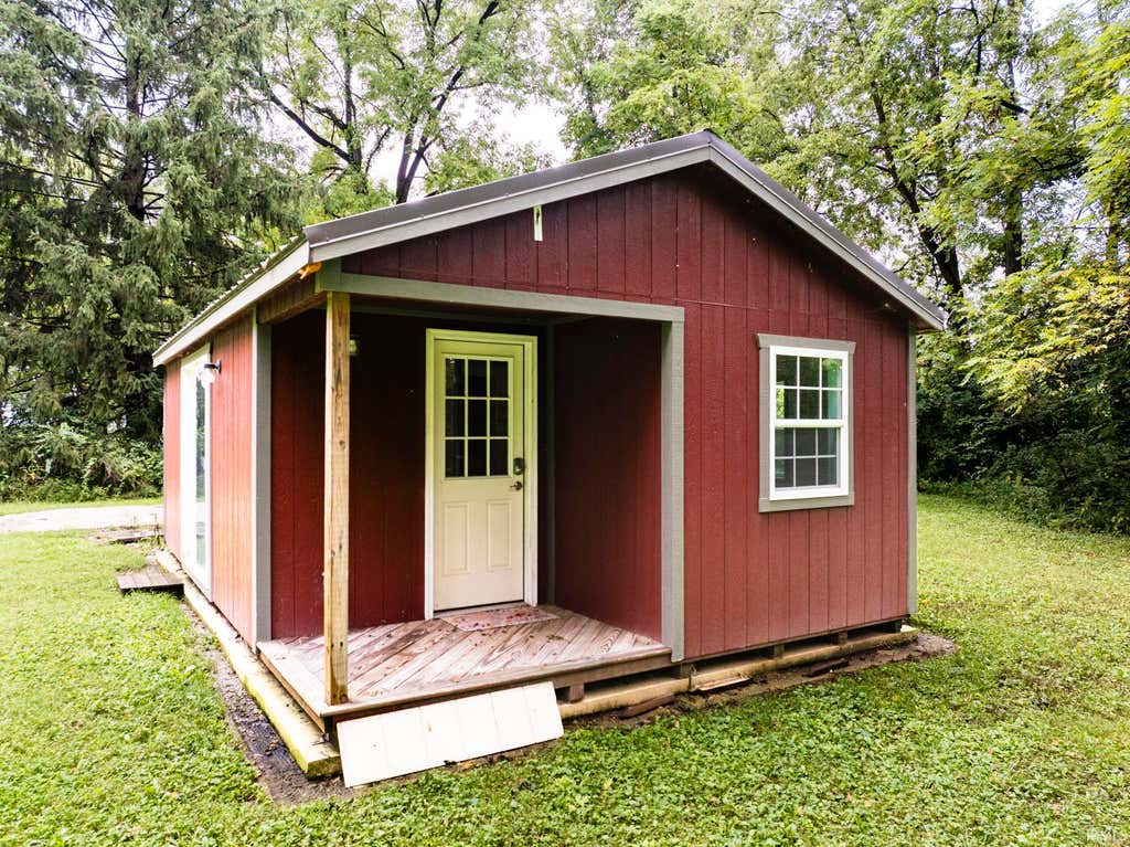 Photo of 951 W CR 500 S Street, Muncie, IN 47302 (MLS # 202634292)