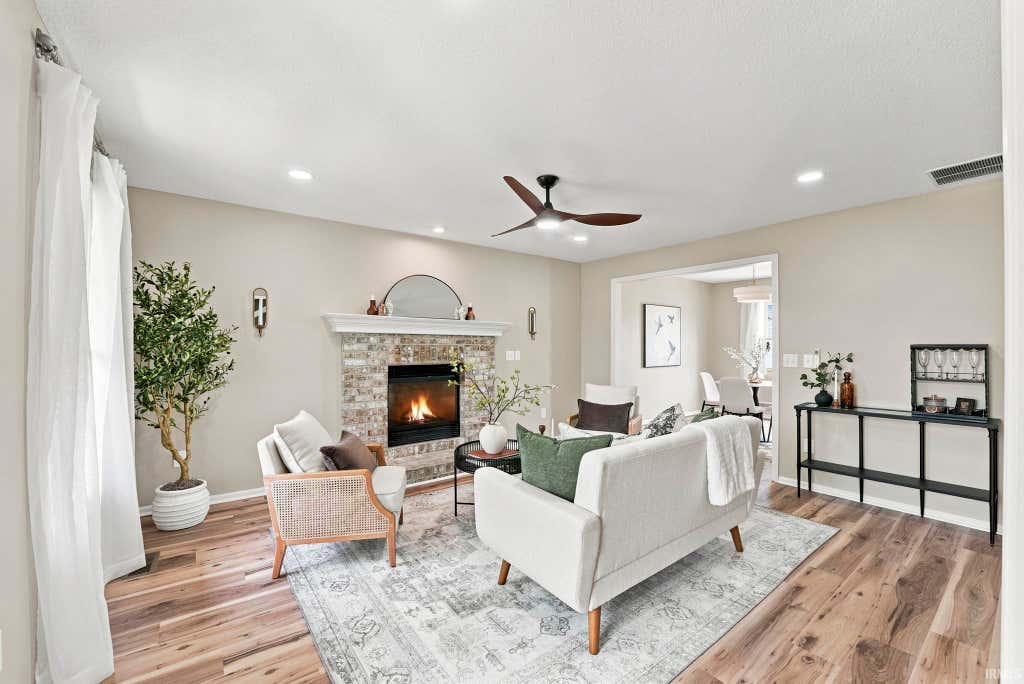 Photo of 10704 Coriander Place, Fort Wayne, IN 46818 (MLS # 202629600)