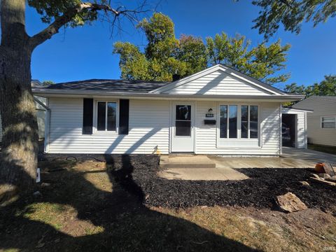 Photo of 3041 Commanche Trail, Lafayette, IN 47909 (MLS # 202541847)