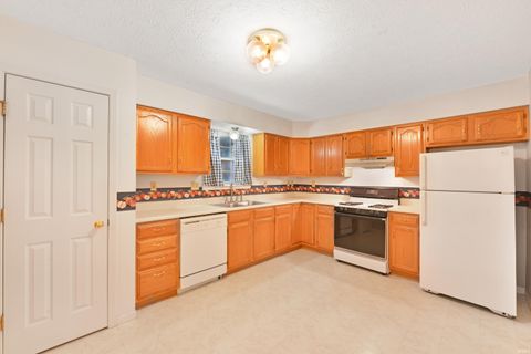 Tiny photo for 13 Trent Court, Lafayette, IN 47905 (MLS # 202600119)