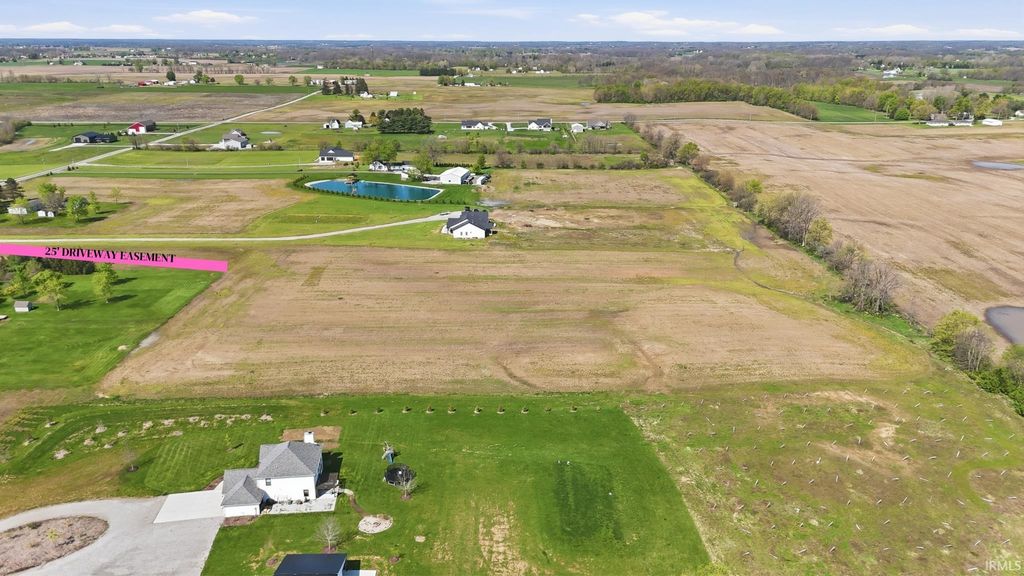 Photo of 8A Bryie Road, Churubusco, IN 46723 (MLS # 202614796)