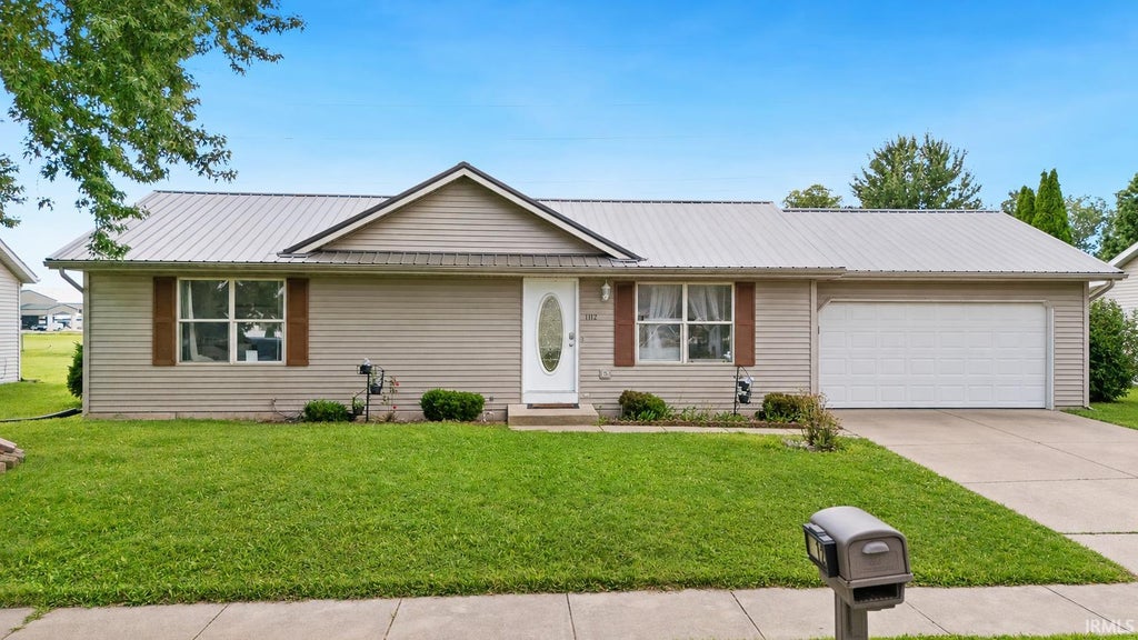 Photo of 1112 Harvest Drive, Goshen, IN 46526 (MLS # 202642146)