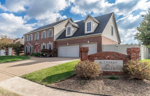 Photo of 8994 Calvin Circle, Newburgh, IN 47630 (MLS # 202544145)