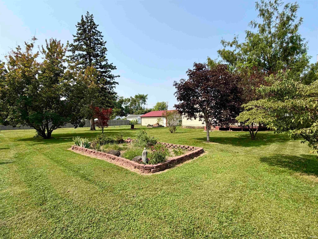 Photo of 1709 W Euclid Avenue, Marion, IN 46952 (MLS # 202630256)