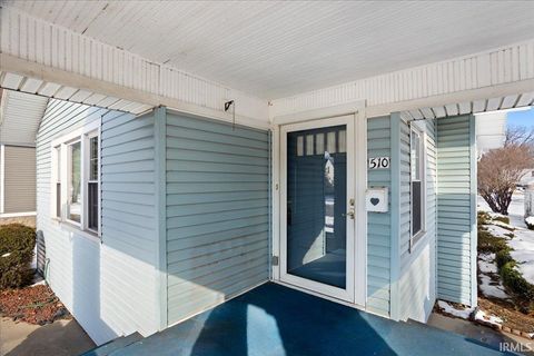 Tiny photo for 510 E Main Street, Logansport, IN 46947 (MLS # 202611086)