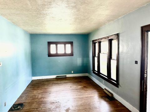 Tiny photo for 514 S Bluff Street, Monticello, IN 47960 (MLS # 202621000)