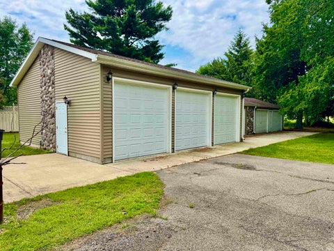 Tiny photo for 3401 Pleasant Plain Avenue, Elkhart, IN 46517 (MLS # 202630405)