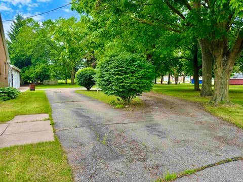 Tiny photo for 3401 Pleasant Plain Avenue, Elkhart, IN 46517 (MLS # 202630405)