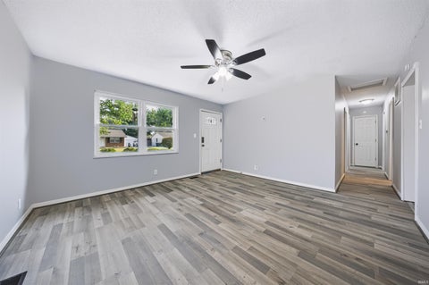 Tiny photo for 7601 E Gum Street, Evansville, IN 47715 (MLS # 202632191)