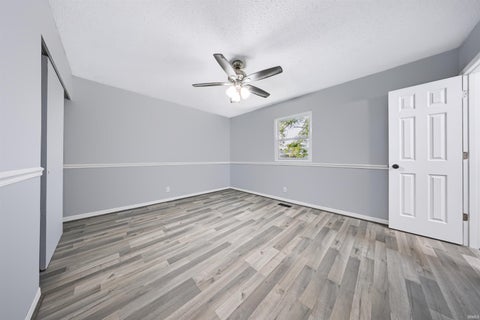Tiny photo for 7601 E Gum Street, Evansville, IN 47715 (MLS # 202632191)