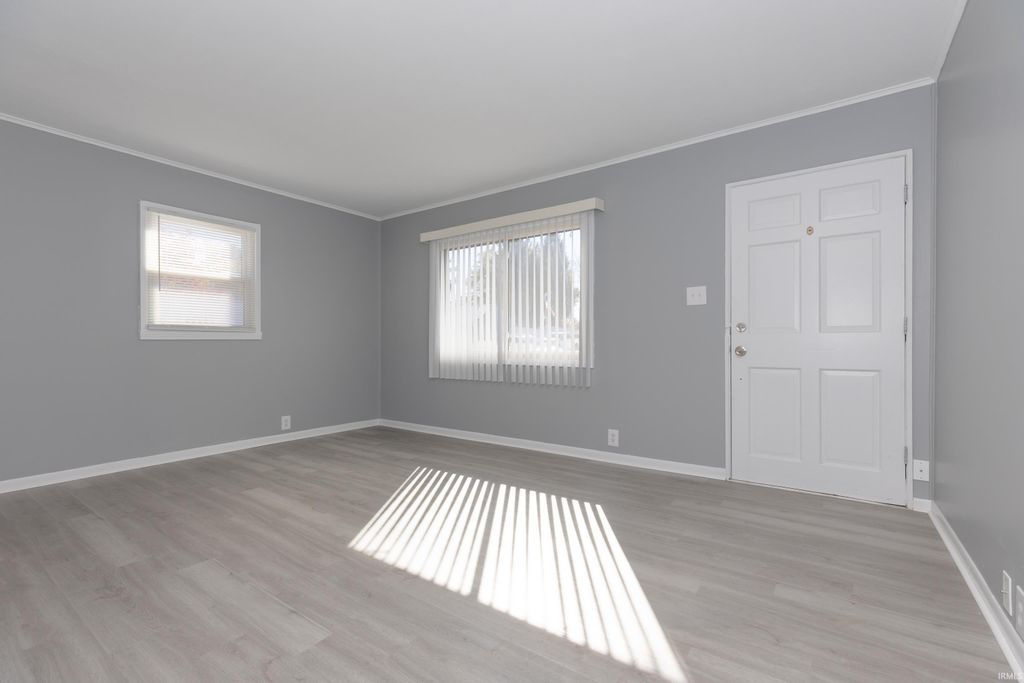 Photo of 1254 Maple Court, Evansville, IN 47714 (MLS # 202546564)