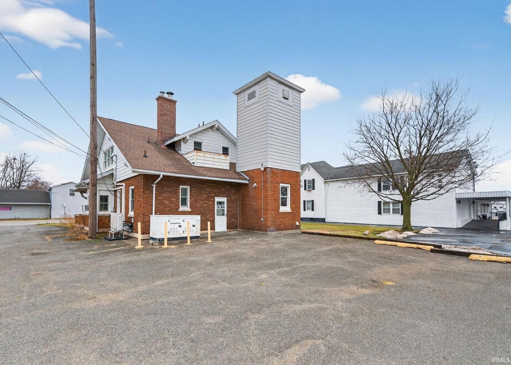 Photo of 2520 Mishawaka Avenue, South Bend, IN 46615 (MLS # 202600870)