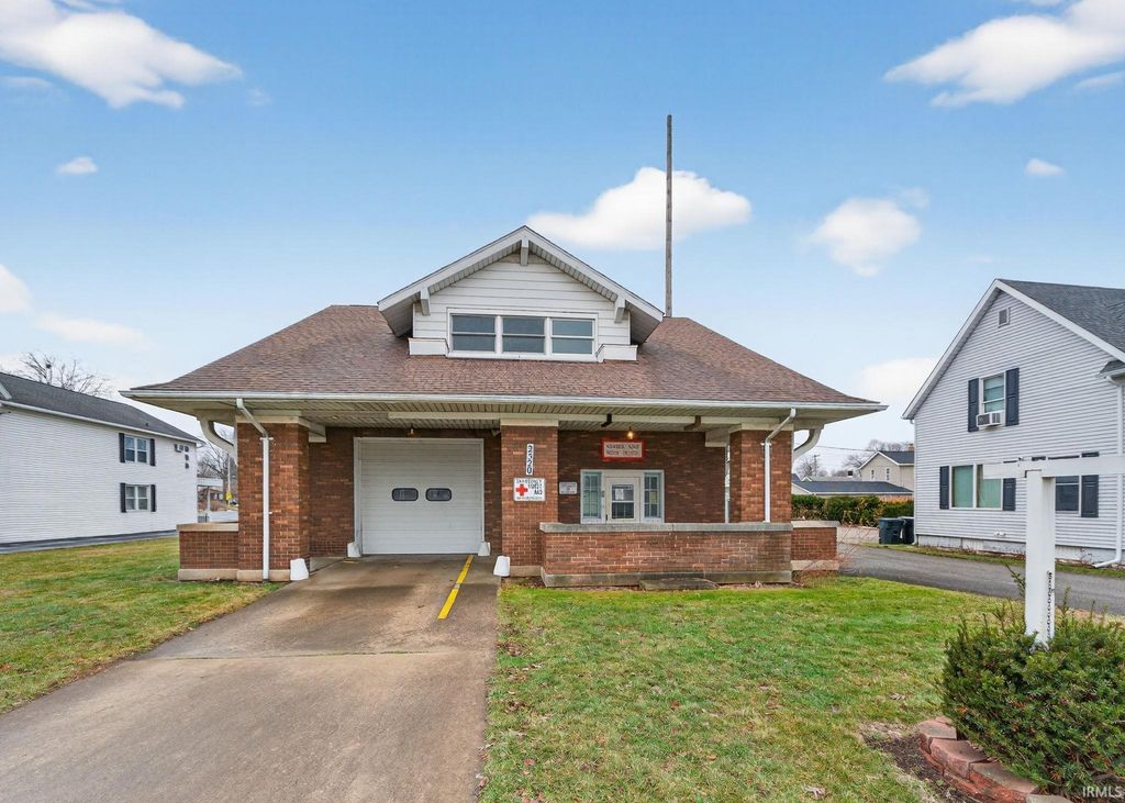 Photo of 2520 Mishawaka Avenue, South Bend, IN 46615 (MLS # 202600870)