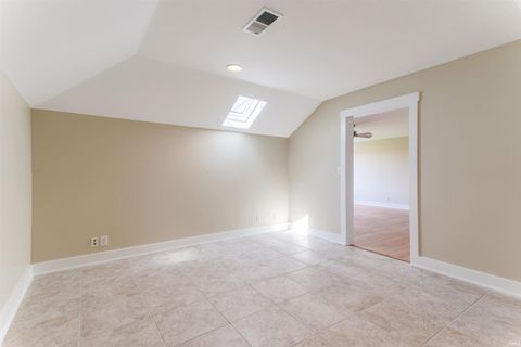 Tiny photo for 6400 N Happe Road, Evansville, IN 47720 (MLS # 202612461)