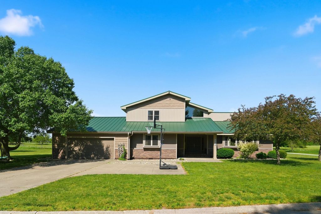 Photo of 2135 N 145, Angola, IN 46703 (MLS # 202620871)