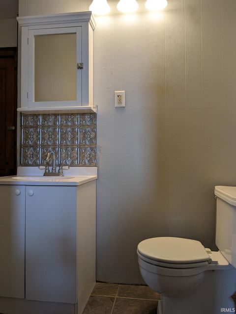 Tiny photo for 919 S Washington Street, Kokomo, IN 46901 (MLS # 202602339)