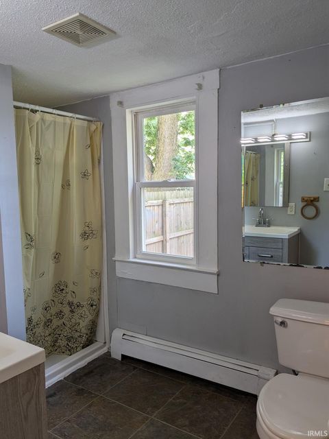 Tiny photo for 919 S Washington Street, Kokomo, IN 46901 (MLS # 202602339)