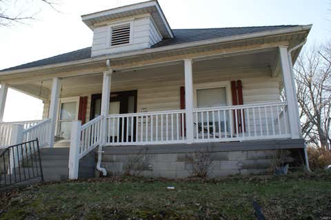 Tiny photo for 1133 S Webster Street, Kokomo, IN 46902 (MLS # 202624605)