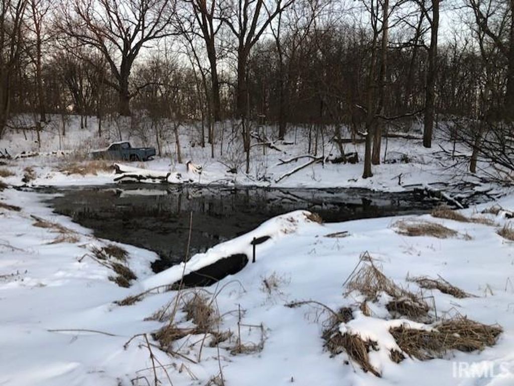 Photo of 12570 W State Road 32, Yorktown, IN 47396 (MLS # 202607499)