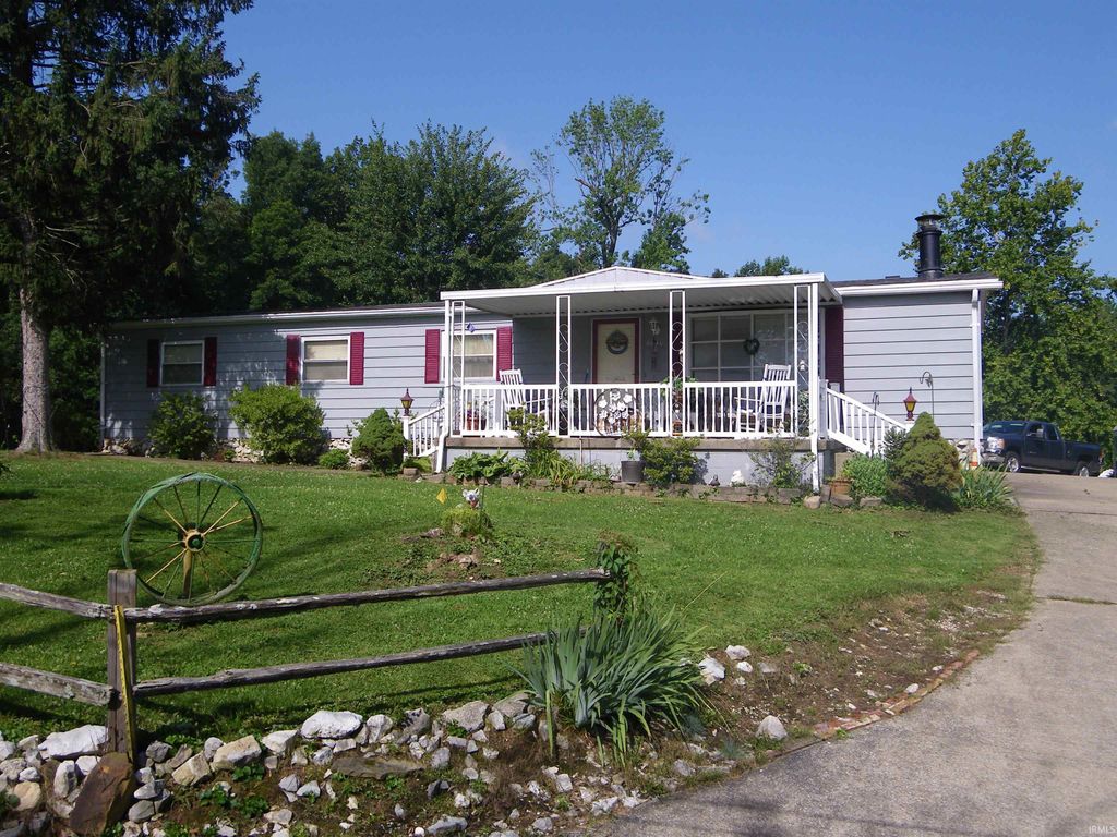 Photo of 6640 Stucki Drive, Evansville, IN 47710 (MLS # 202626550)