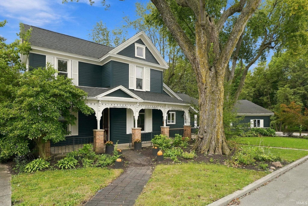 Photo of 201 W 1st Street, Warren, IN 46792 (MLS # 202639739)