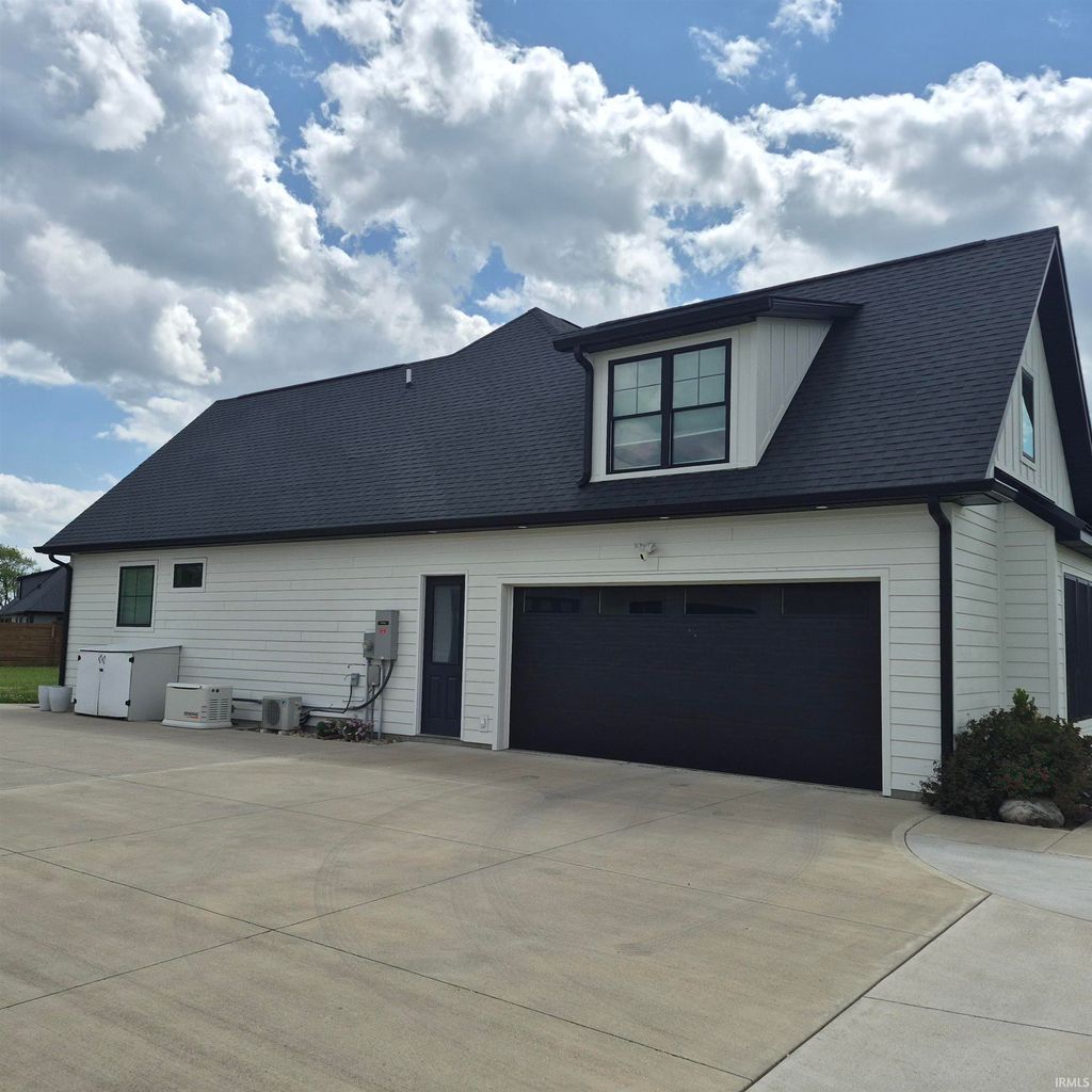 Photo of 1662 E Michelle Court, Bloomington, IN 47401 (MLS # 202618024)
