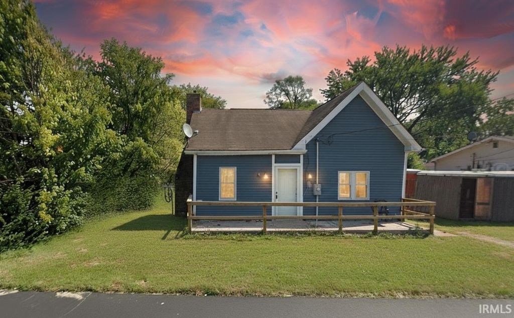 Photo of 1139 S ohio Street, Martinsville, IN 46151 (MLS # 202543591)