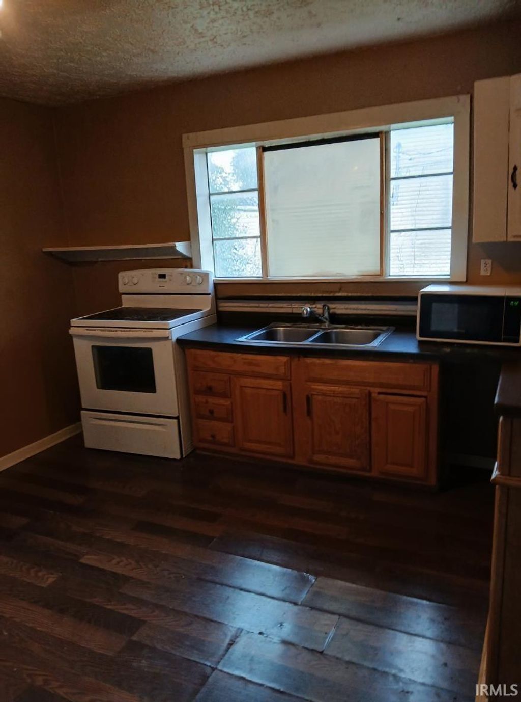 Photo of 1139 S ohio Street, Martinsville, IN 46151 (MLS # 202543591)