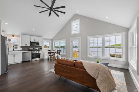 Tiny photo for 1013 N Edgewater Street, Silver Lake, IN 46982 (MLS # 202618307)