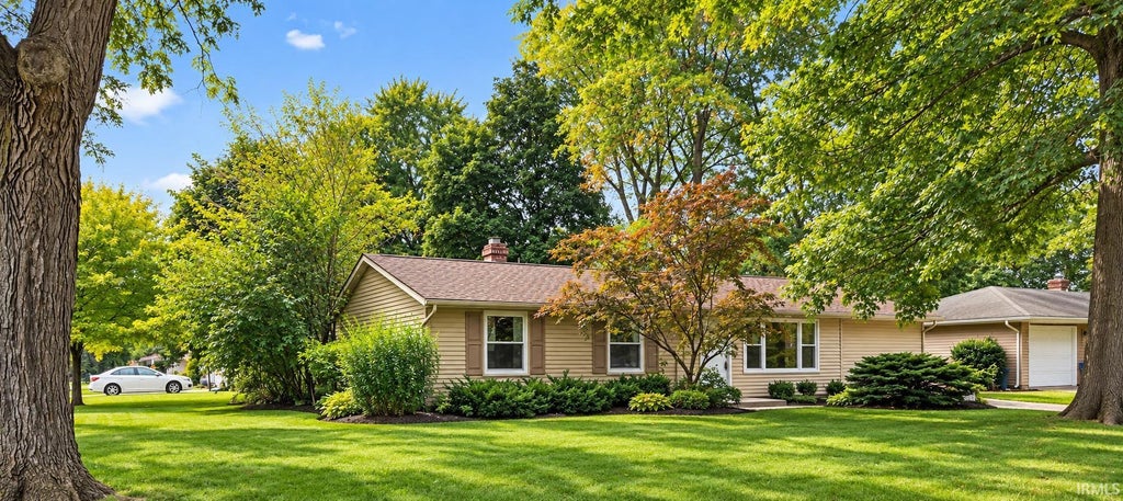 Photo of 1220 Highland Terrace Drive, New Haven, IN 46774 (MLS # 202640702)