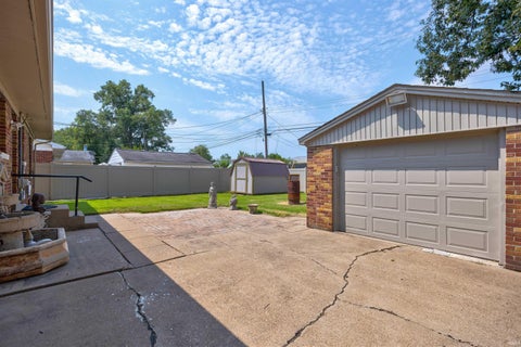 Tiny photo for 1817 Broadmoor Avenue, Evansville, IN 47714 (MLS # 202632750)